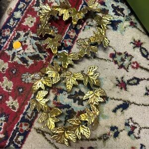 Vtg Brassy Metal Wreaths